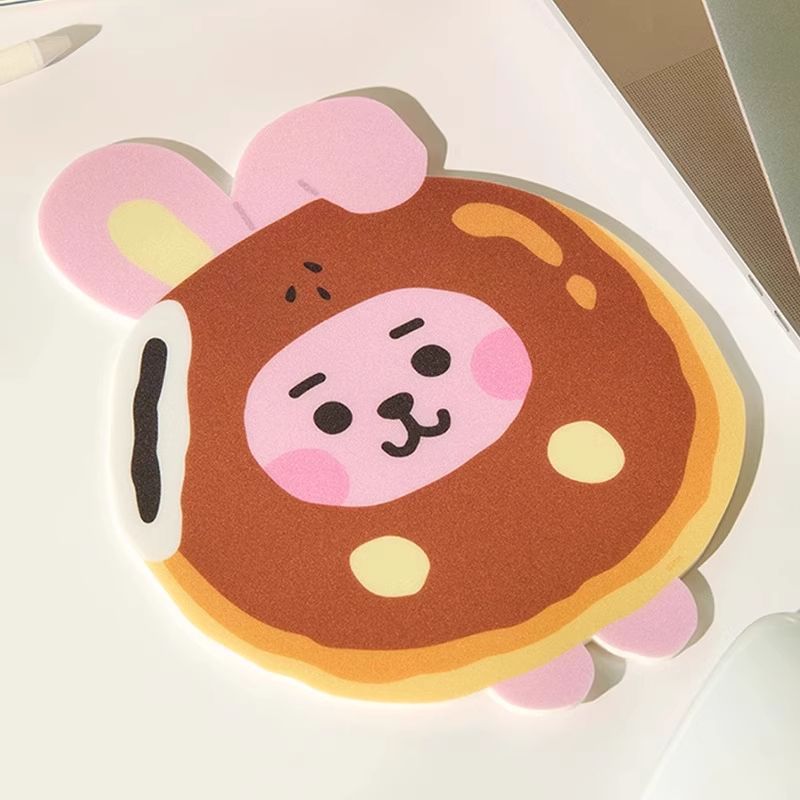New BT21 koya RJ Shooky Mang C - Rubber Mat Desk avaliação e preço